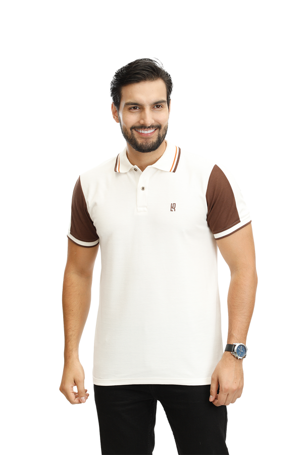 Camiseta tipo polo combinada para hombre color marfil cafe oscuro