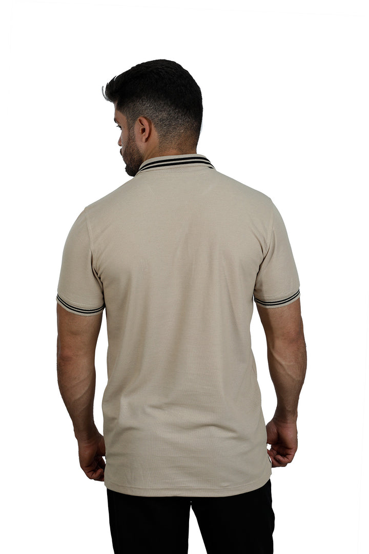 Grupo luthier lado 4 Camiseta tipo polo básica para hombre color trigo