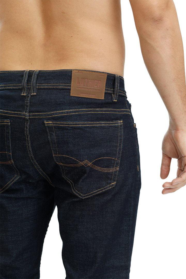 Jeans para hombre bota recta licrado color clásico  sin desgaste azul oscuro clasico detalle